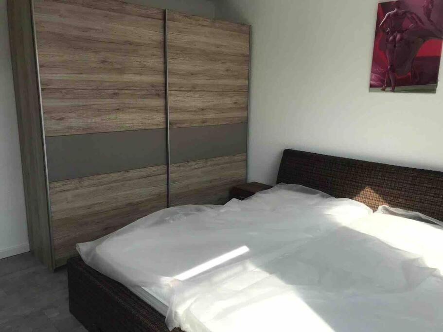 B01 Apartment Between Cologne & Bonn With Nature Access Troisdorf Exterior foto